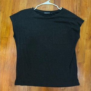 Gray shirt with front pocket